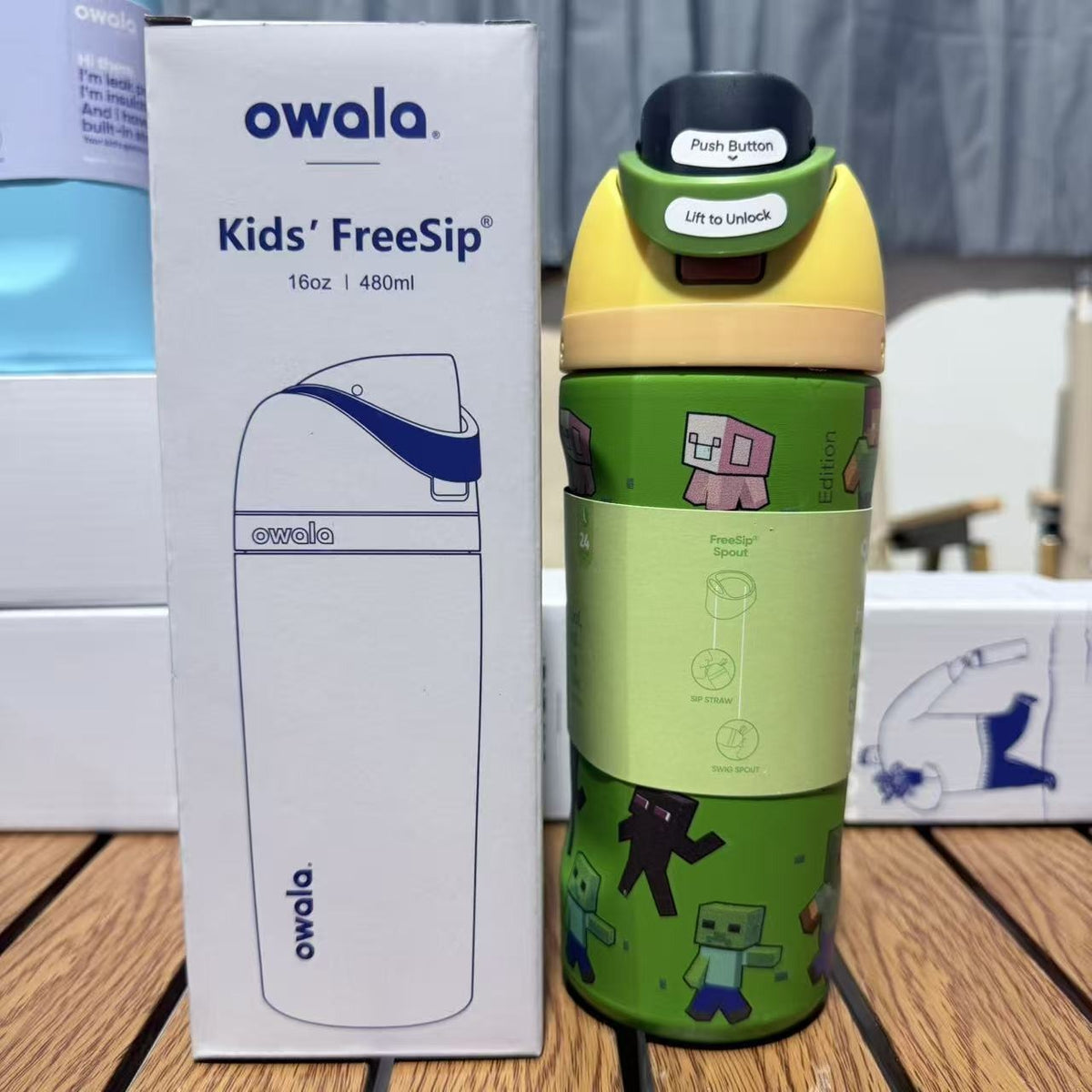 Owala x Minecraft FreeSip Insulated Stainless Steel Water Bottle with Straw for Sports, Travel, and School, 32oz