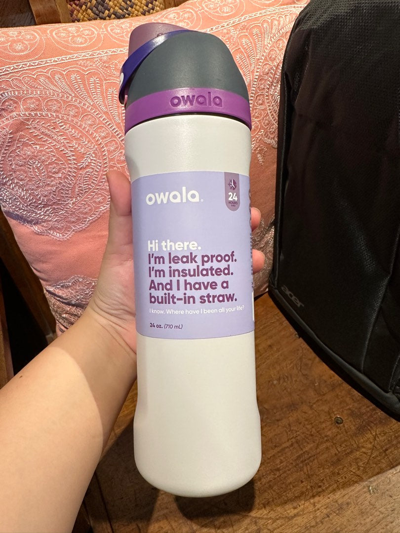 Owala FreeSip Vacuum Insulated Stainless Steel Water Bottle with Built-in Straw & Flip Lock Lid 24 oz (710 ml)